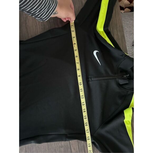Nike Dri-Fit Black Highlighter Yellow Stripe Quarter Zip Sweater Size M Running - Picture 11 of 11